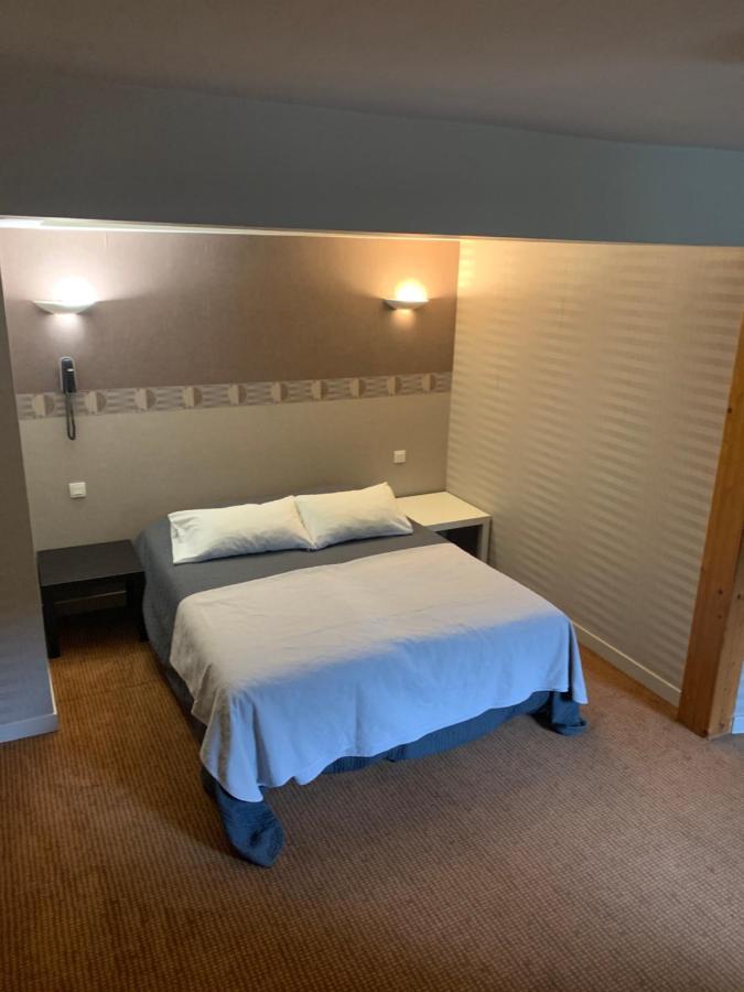 Le Petit Roche Hotel Serrieres  Bagian luar foto